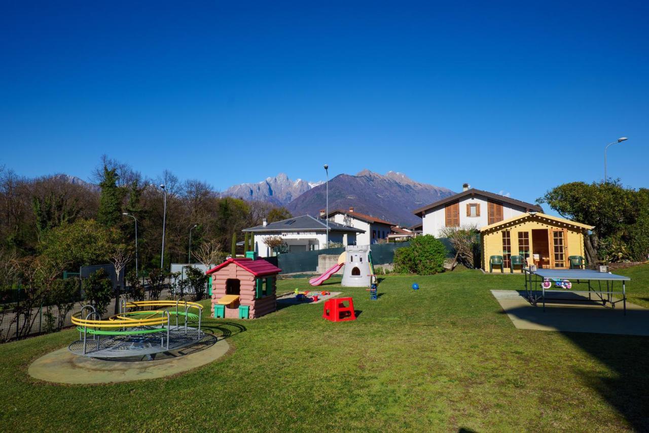 Residence Girasole Casa Rossa A Colico Exteriör bild